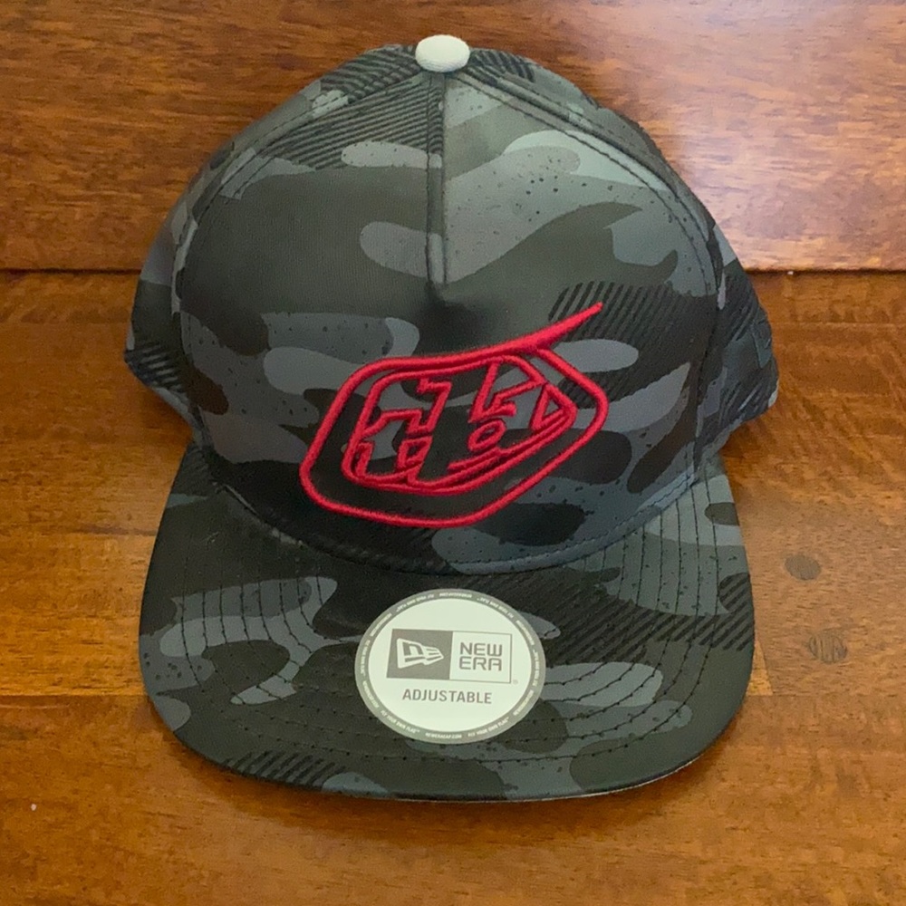 Brand new with tags black and gray camo Troylee designs snap back hat